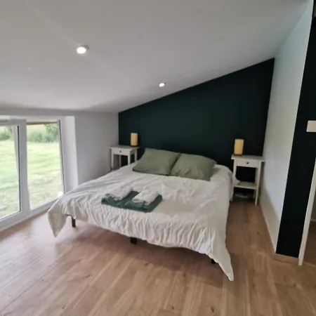 Longere Bressane. Holiday home Domsure